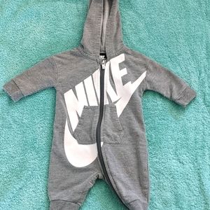 Baby Nike bodysuit sweat suit